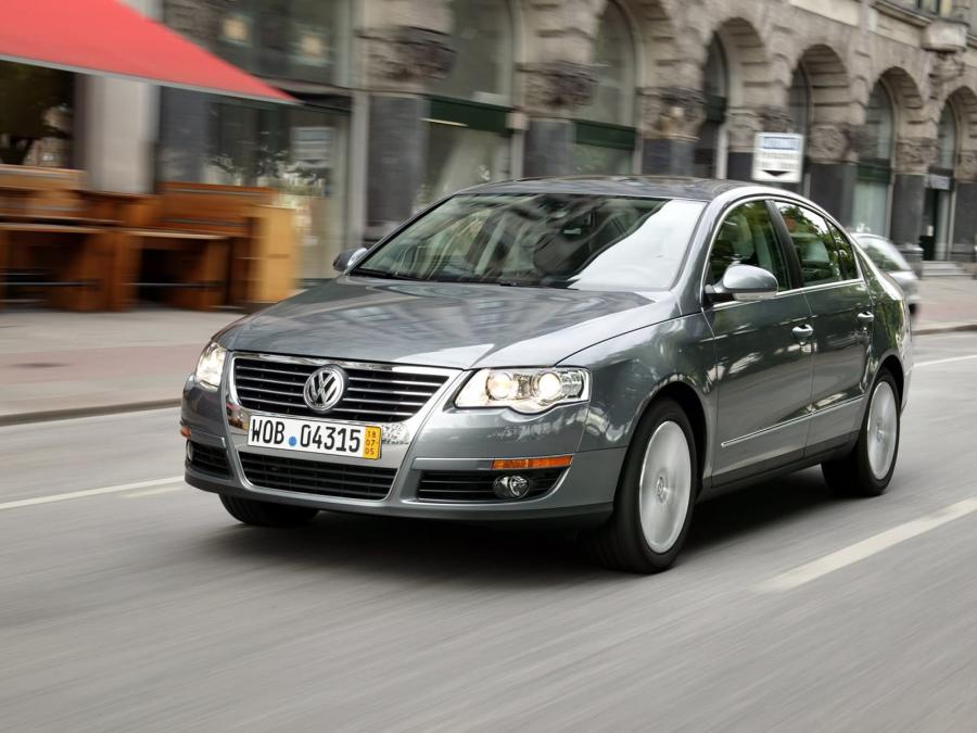  Volkswagen Passat 3.6 2006 года  (US) (фото 18 из 32)